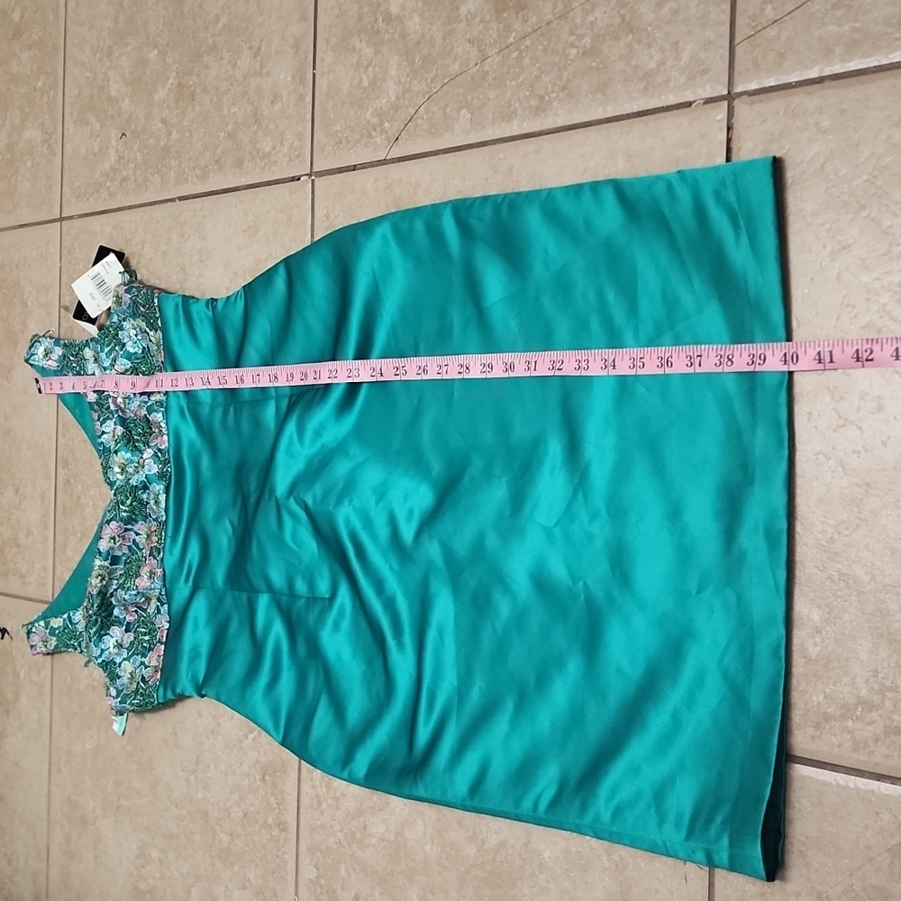 Vintage Donna Morgan Green Embroidered Floral Evening Dress New - Picture 12 of 12